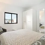 Apartment Eras Views *
